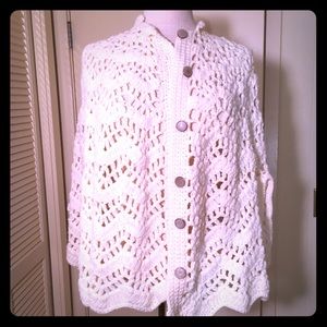 Hand Crocheted Capelet ❄️